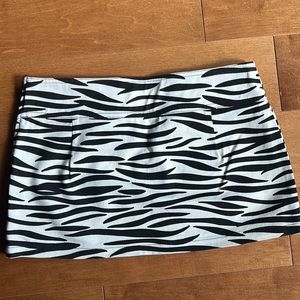 Black and white zebra print mini skirt